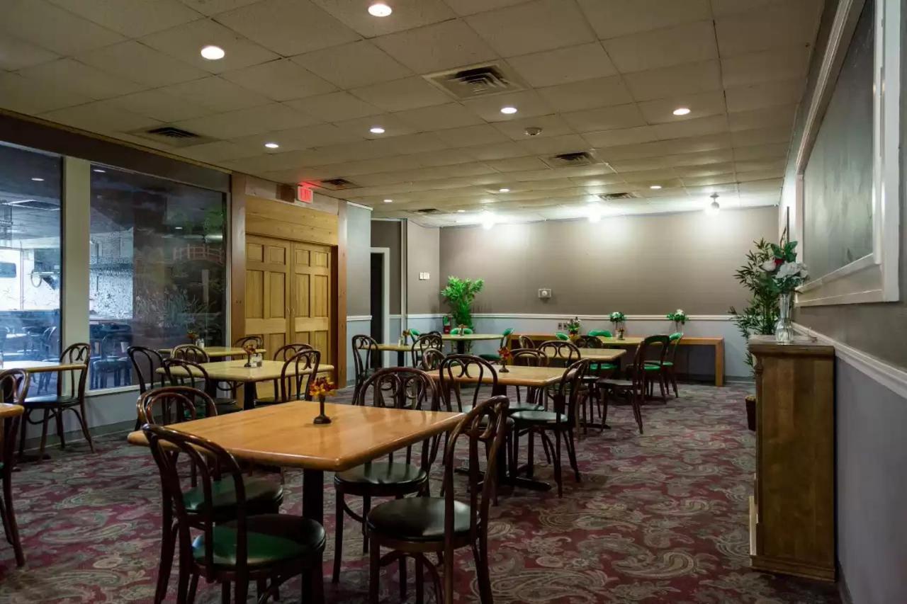 Econo Lodge Auburn Exteriér fotografie